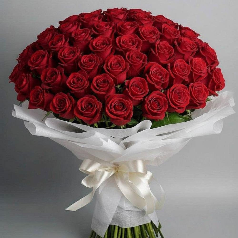 Букет 101 Красная роза Блэк Мэджик в Поспелихе