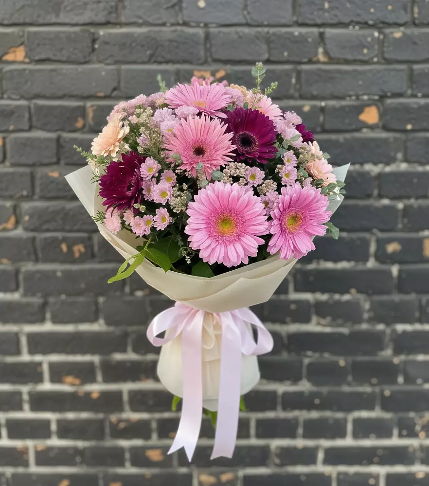 Букет цветов из: Герберы и Хризантемы в Поспелихе