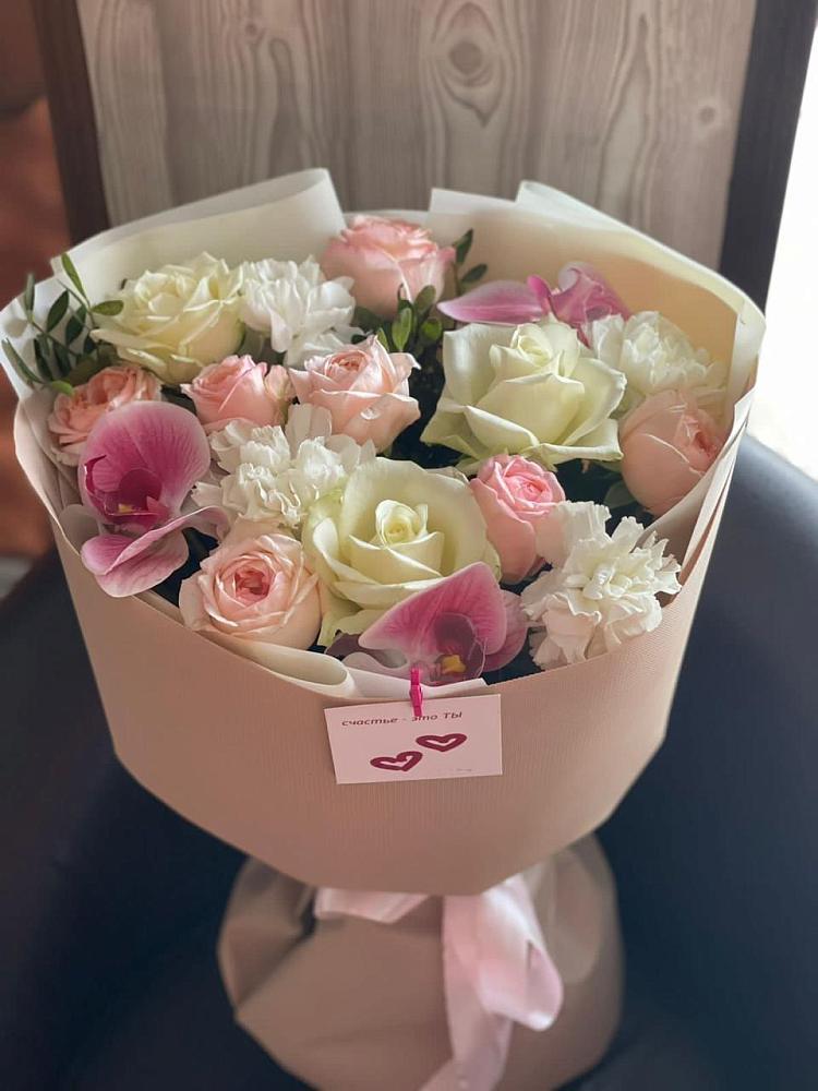 Букет цветов из: Орхидеи, Розы и Гвоздики в Поспелихе