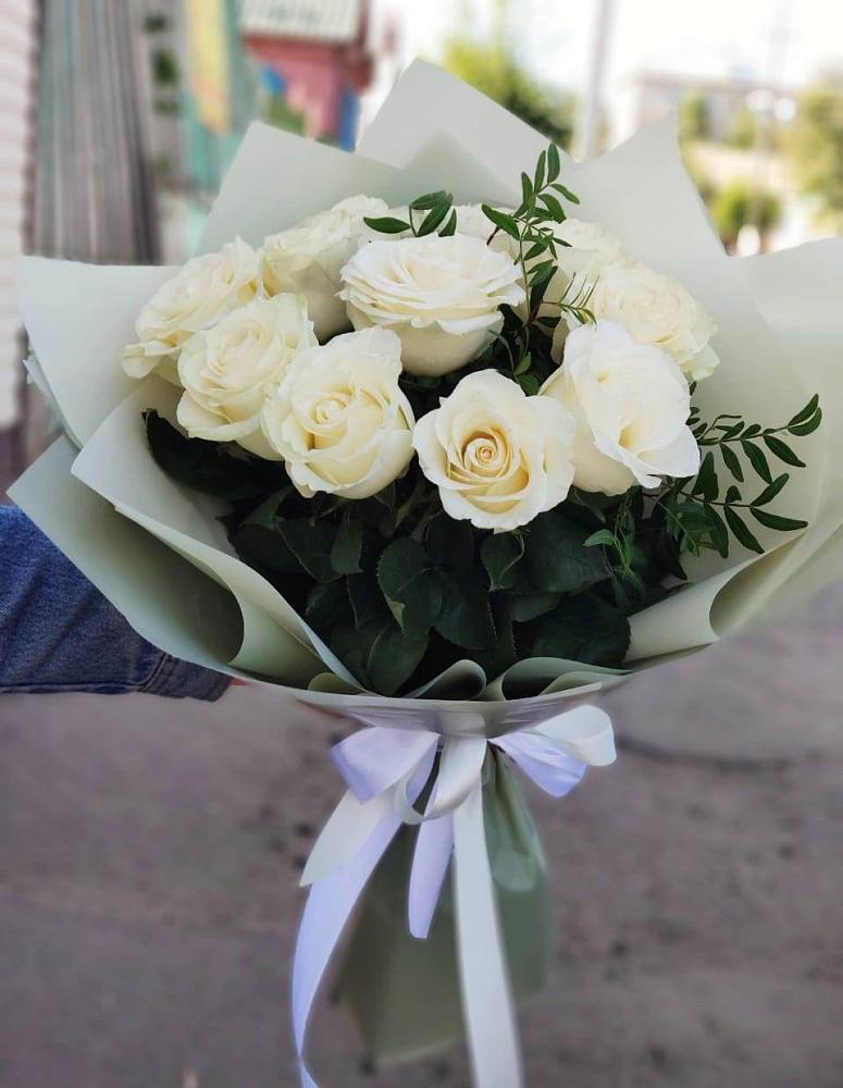 Букет Белые розы Проуд в Поспелихе