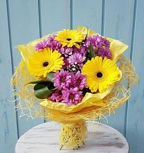 Букет цветов из:  Хризантемы и Герберы в Поспелихе
