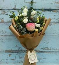 Букет цветов из:  Розы и Лизиантусы в Поспелихе